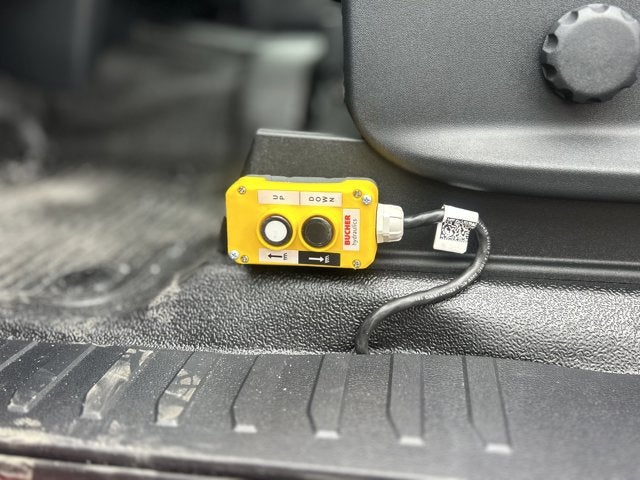 2026 Ford Super Duty F-350 DRW XL 9' LANDSCAPE BODY