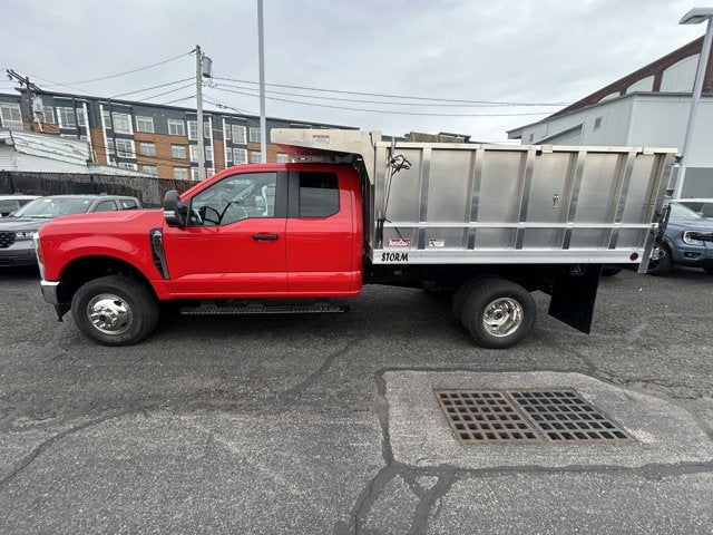2026 Ford Super Duty F-350 DRW XL 9' LANDSCAPE BODY