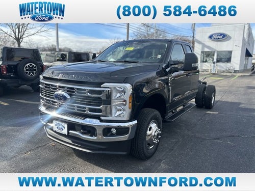 2026 Ford Super Duty F-350 DRW XL