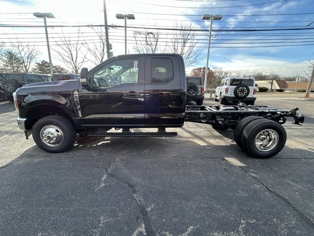 2026 Ford Super Duty F-350 DRW XL