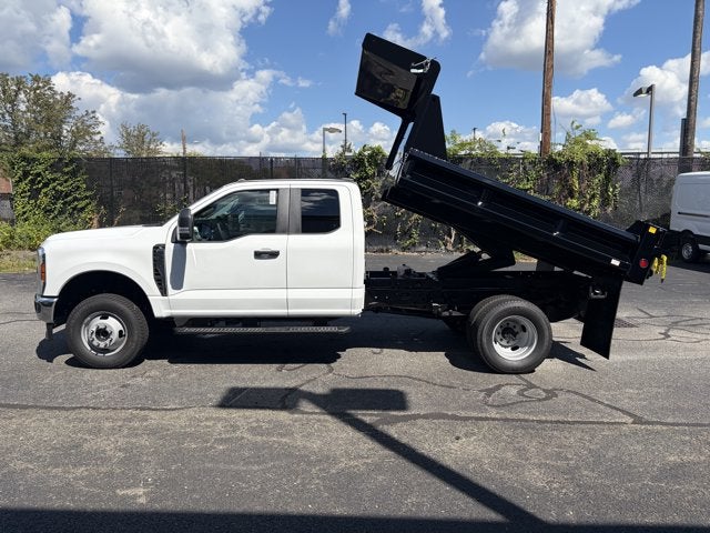 2026 Ford Super Duty F-350 DRW XL 9' DUMP BODY