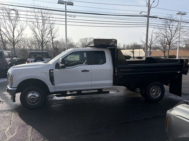2026 Ford Super Duty F-350 DRW XL 9' DUMP BODY