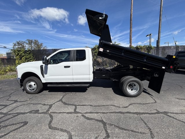 2026 Ford Super Duty F-350 DRW XL