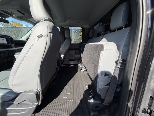 2026 Ford Super Duty F-350 DRW XL 9' DUMP BODY