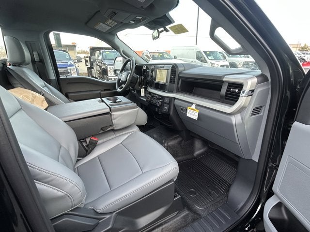 2026 Ford Super Duty F-550 DRW XL