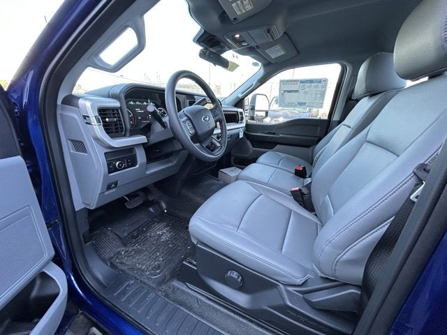 2026 Ford Super Duty F-550 DRW XL