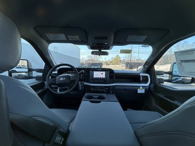 2026 Ford Super Duty F-550 DRW XL