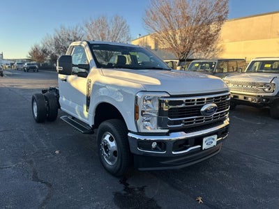 2026 Ford Super Duty F-350 DRW XL