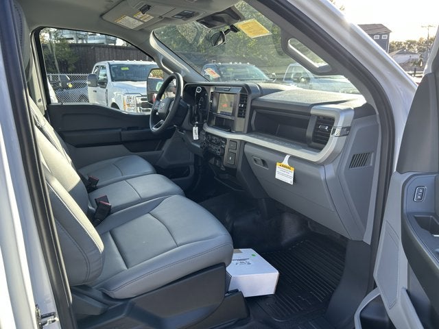 2026 Ford Super Duty F-350 DRW XL