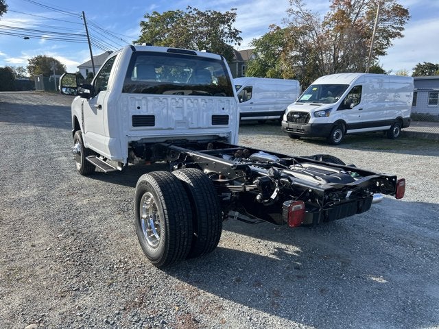 2026 Ford Super Duty F-350 DRW XL