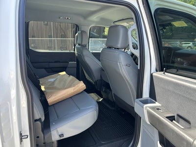 2025 Ford Super Duty F-550 DRW XL