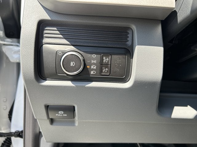 2025 Ford Super Duty F-550 DRW XL