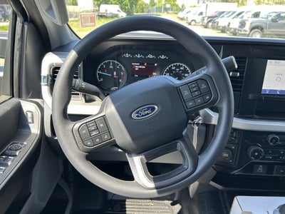 2025 Ford Super Duty F-550 DRW XL
