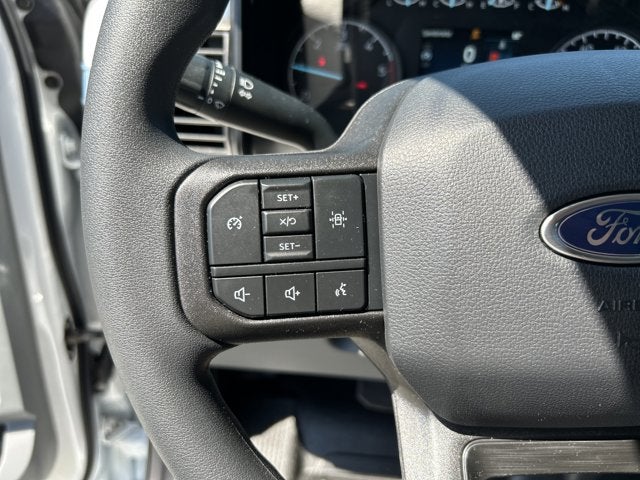 2025 Ford Super Duty F-550 DRW XL