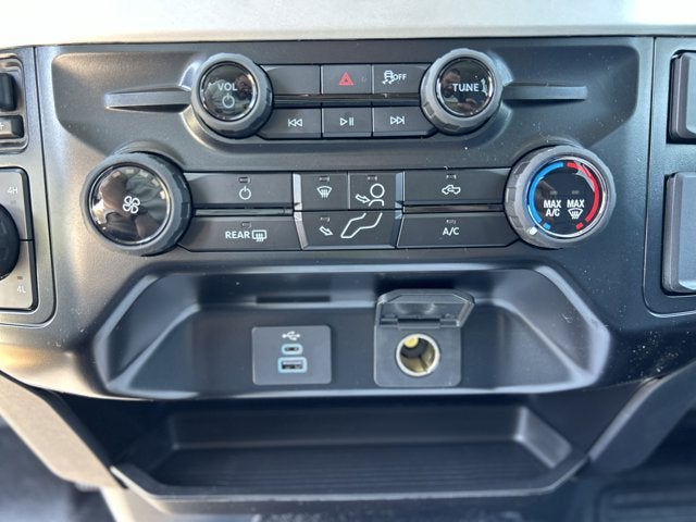 2025 Ford Super Duty F-550 DRW XL