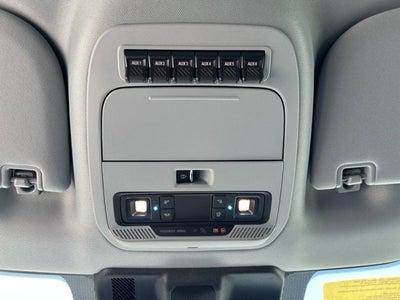 2025 Ford Super Duty F-550 DRW XL