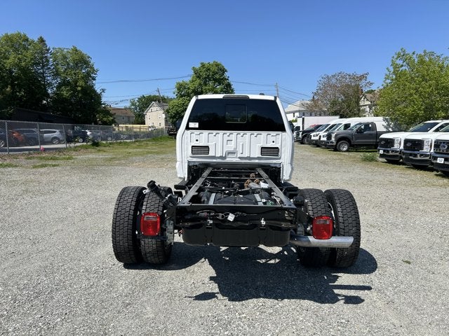 2025 Ford Super Duty F-550 DRW XL