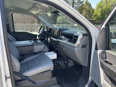 2025 Ford Super Duty F-550 DRW XL