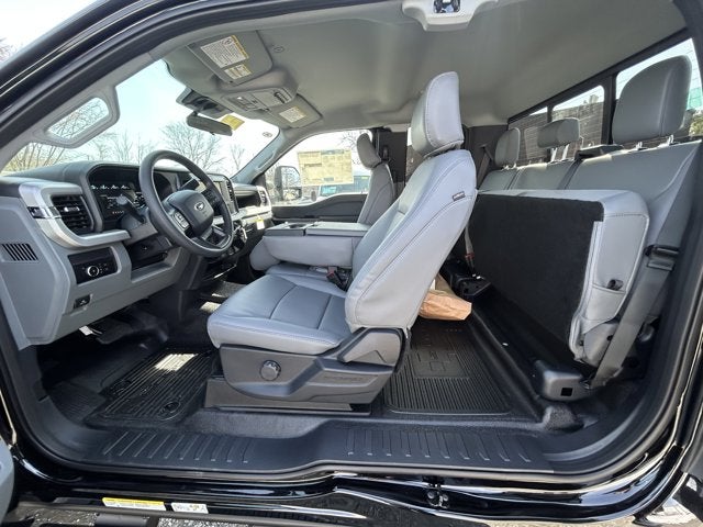 2026 Ford Super Duty F-550 DRW XL