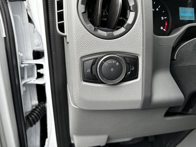 2025 Ford E-Series Cutaway 12' BOX