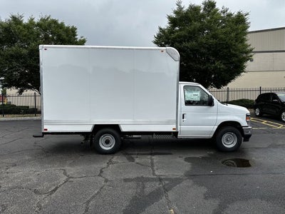 2025 Ford E-Series Cutaway 12' BOX