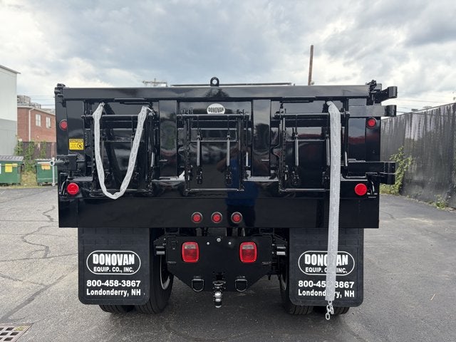 2027 Ford F-650SD Base