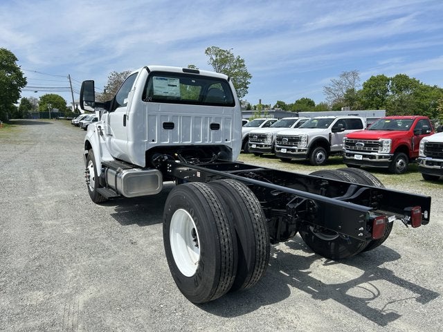2026 Ford F-650SD Base