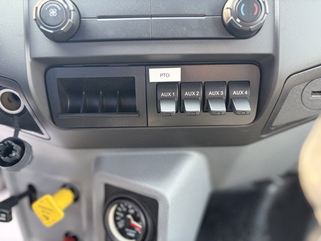 2027 Ford F-650SD 10' Dump