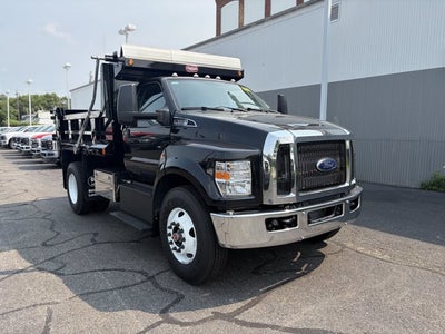 2027 Ford F-650SD 10' Dump