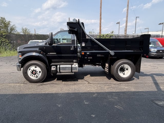 2027 Ford F-650SD 10' Dump