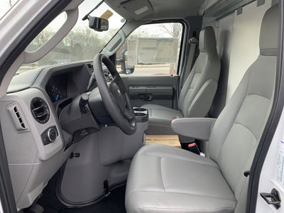 2024 Ford E-Series Cutaway 14' BOX