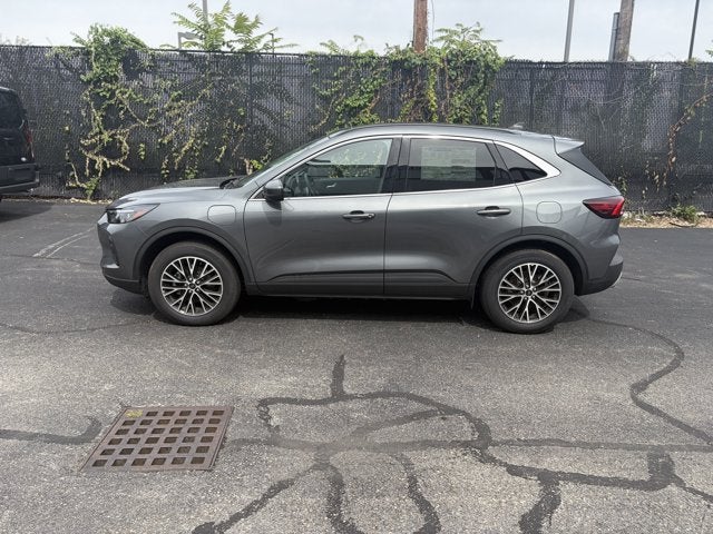 2025 Ford Escape PHEV (Manager's Demo)
