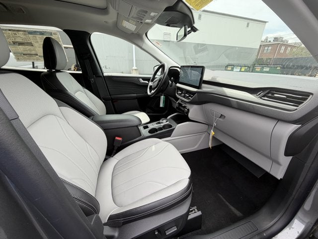 2025 Ford Escape PHEV (Manager's Demo)