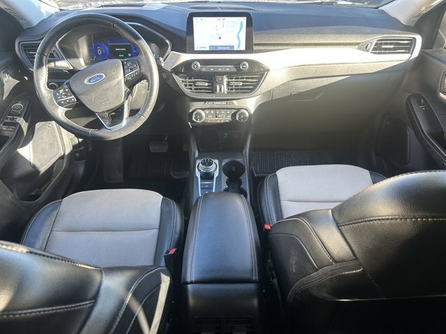 2022 Ford Escape Titanium Hybrid