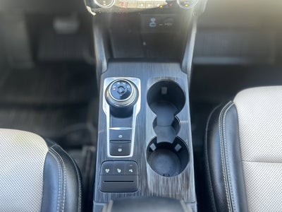 2022 Ford Escape Titanium Hybrid