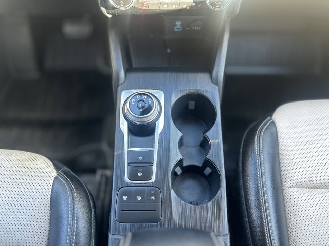 2022 Ford Escape Titanium Hybrid