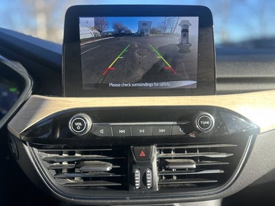 2022 Ford Escape Titanium Hybrid