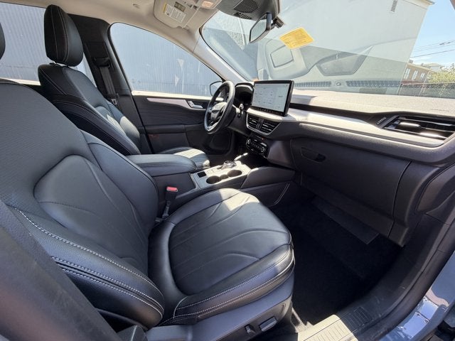 2025 Ford Escape Platinum