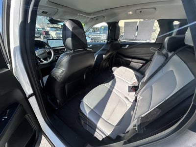 2025 Ford Escape Platinum