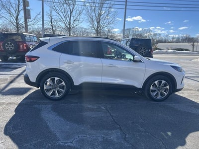 2025 Ford Escape Platinum