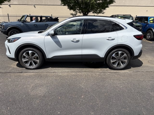 2025 Ford Escape Platinum