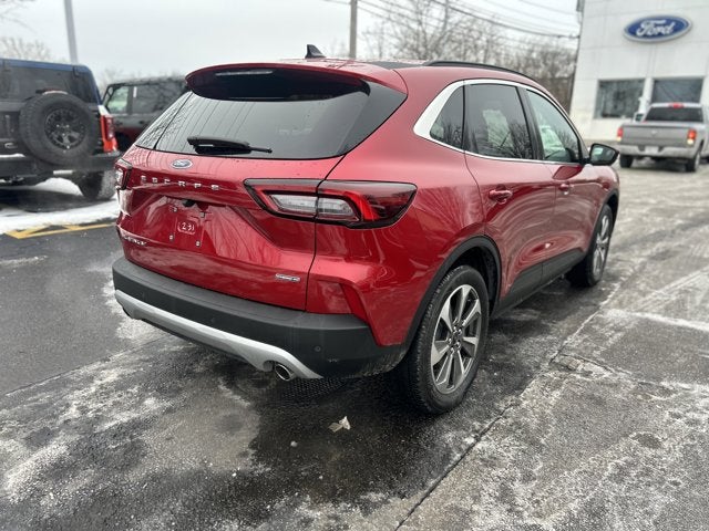 2025 Ford Escape Platinum