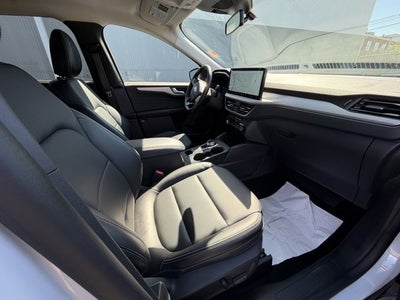 2025 Ford Escape Platinum