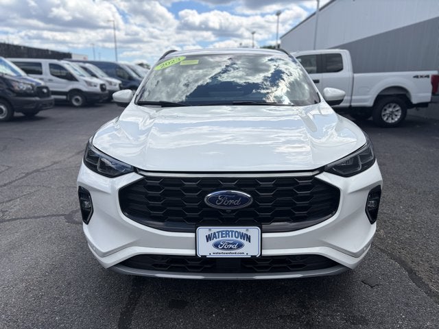 2023 Ford Escape ST-Line Elite