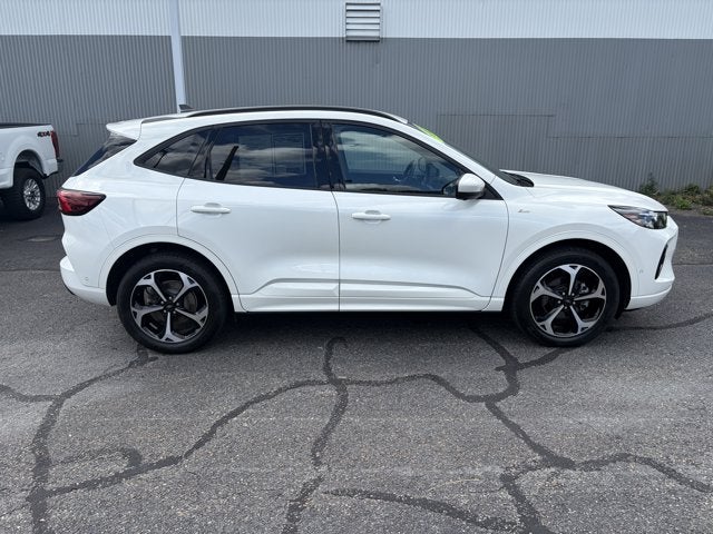 2023 Ford Escape ST-Line Elite