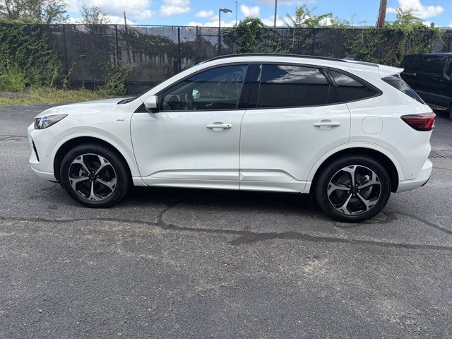 2023 Ford Escape ST-Line Elite