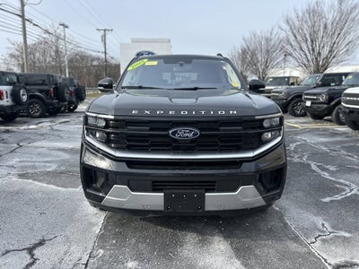 2025 Ford Expedition Max Platinum