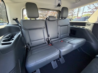 2027 Ford Expedition Active