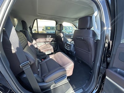 2025 Ford Expedition Platinum