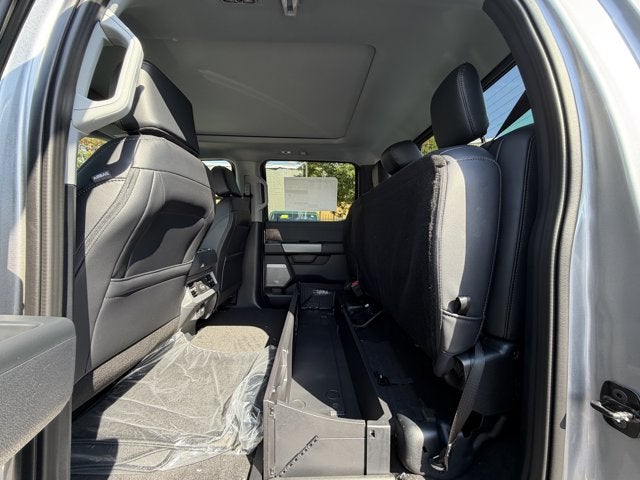 2027 Ford Super Duty F-250 LARIAT Crew Cab